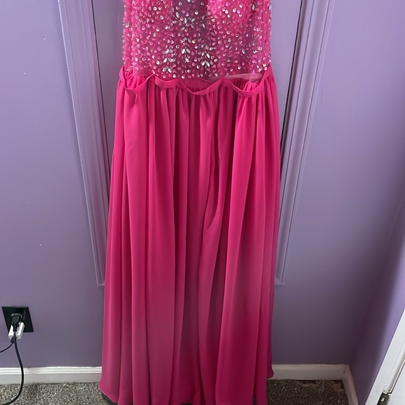 JJ’s House Brand New Fuchsia Sheer Top A Line Chiffon Dress! Prom, Hoco - Picture 4 of 13